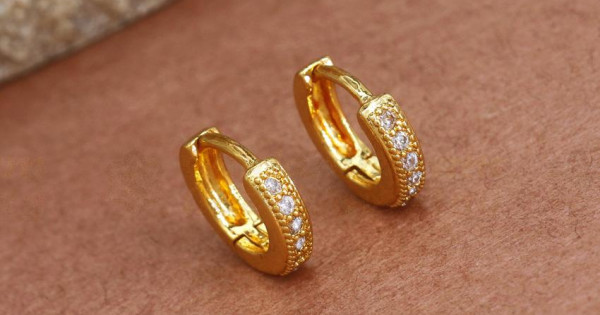 KALVICA 3 Pairs Non Tarnish Small Hoop Earrings For Women 14K Gold - Foto 7