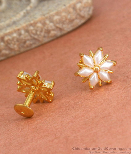 Pearl design gold earrings sales