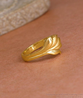 Elegant Matt Finish Micro Gold Polish Finger Ring Floral Design FR1633