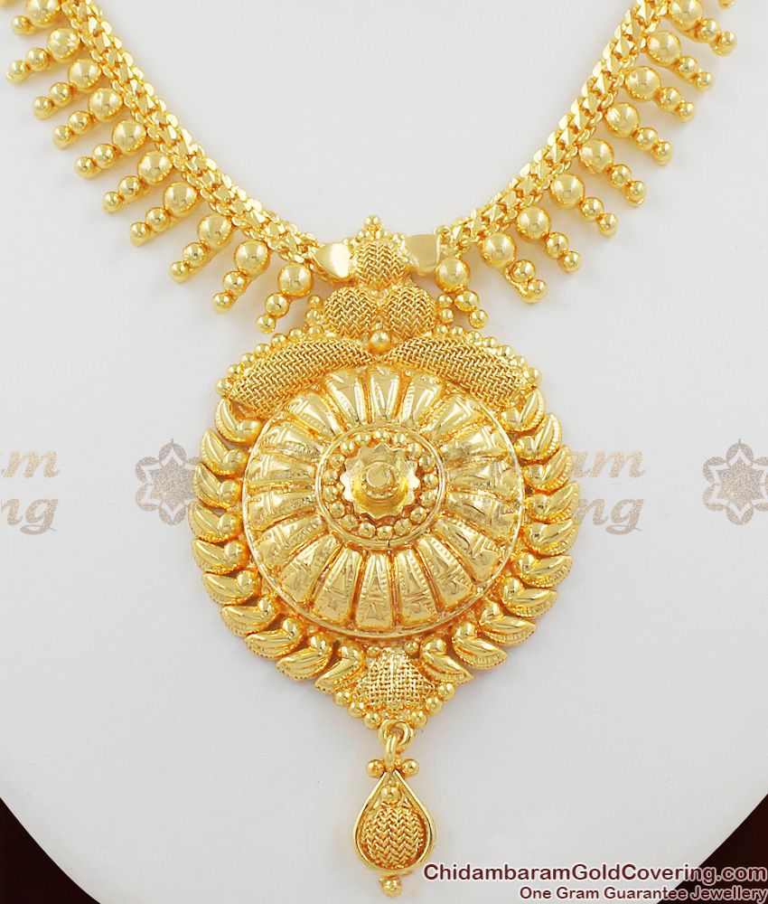 Big Dollar Gold Aspiring Kerala Design Mullai Arumbu Short Necklace Chain NCKN1068