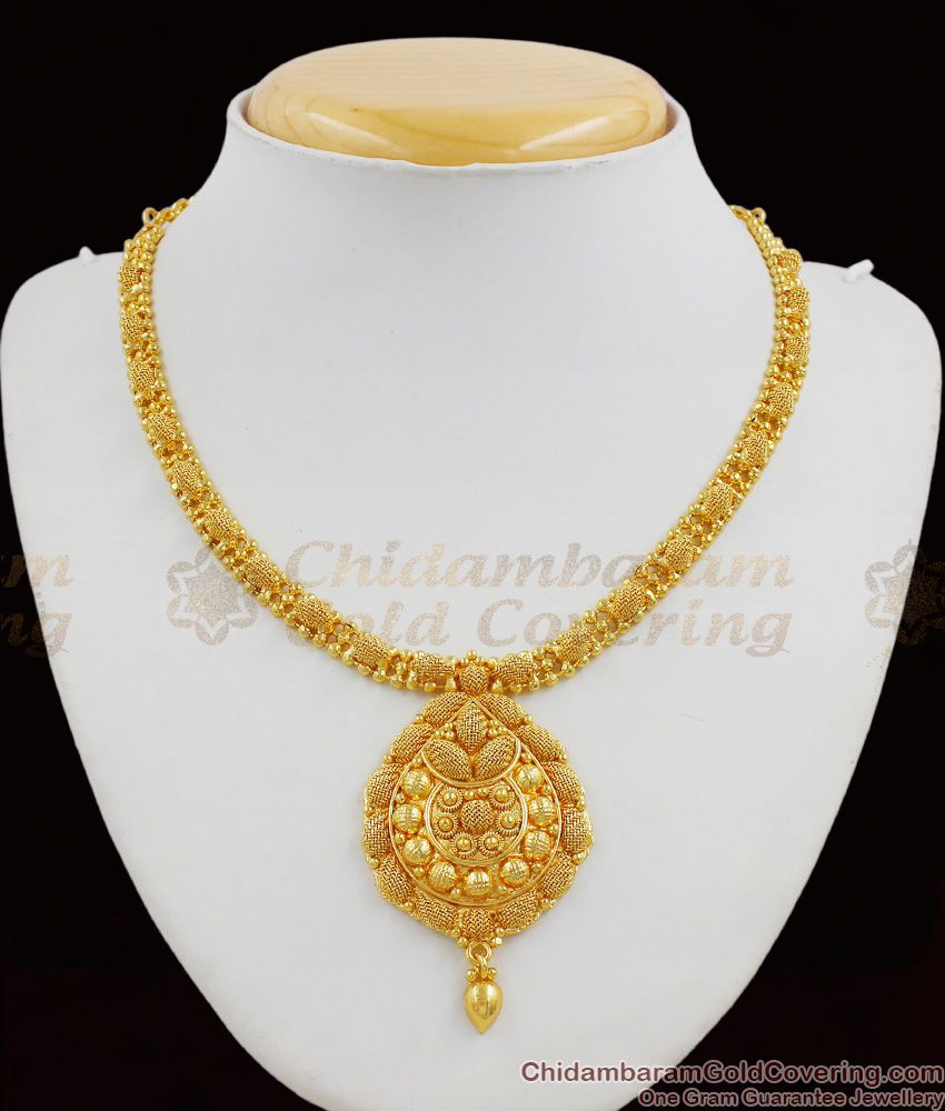 South Indian Traditional Kerala Model Net Pattern Dollar Necklace Set Real Gold Finish NCKN1274