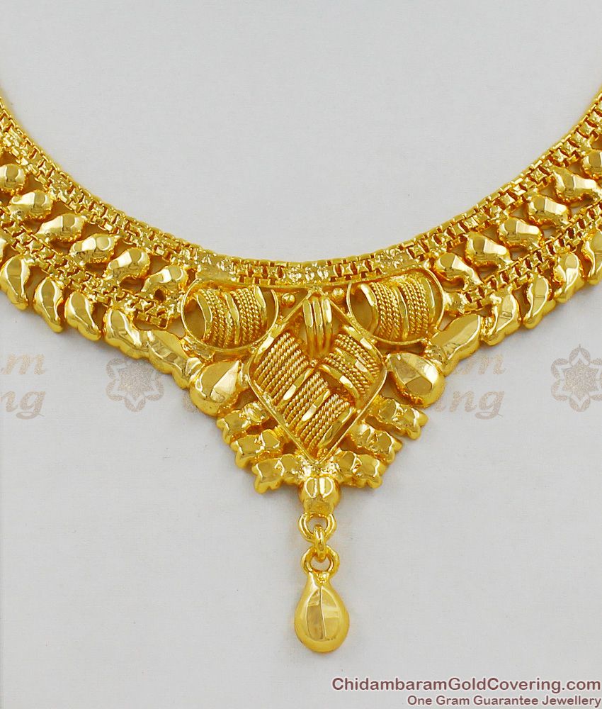 Tremendous Calcutta Design Gold Plated Bridal Necklace Jewelry For Ladies NCKN1343 Tremendous Calcutta Design Gold Plated Bridal Necklace Jewelry For Ladies NCKN1343