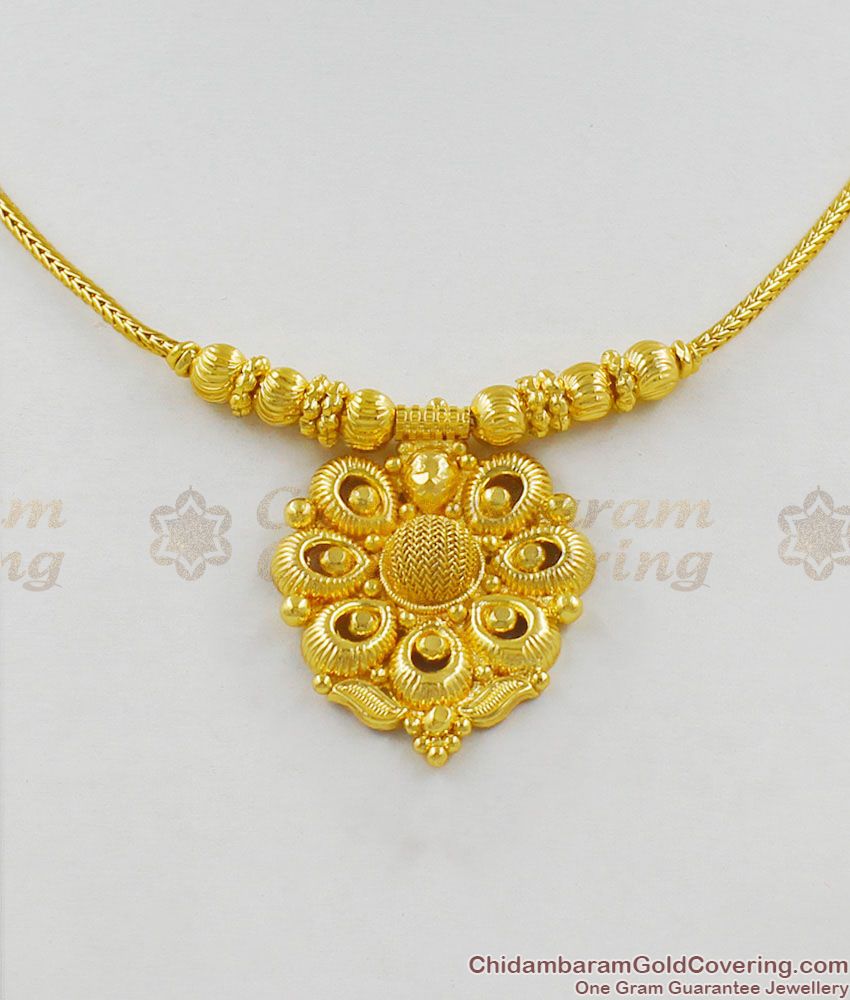 Light Weight Inspiring Gold Plated Short Necklace For Daily Wear Model NCKN1356