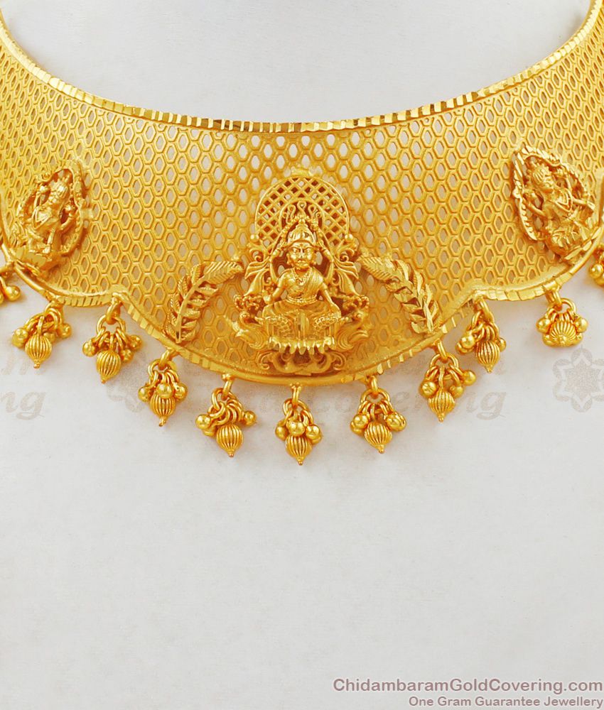 Matt Finish Grand Lakshmi Choker Temple Jewelry Forming Gold Necklace NCKN1859