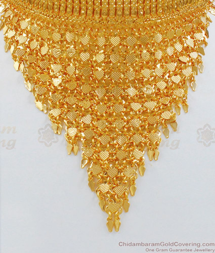 Buy Yellow Gold Necklaces & Pendants for Women by Melorra Online | Ajio.com