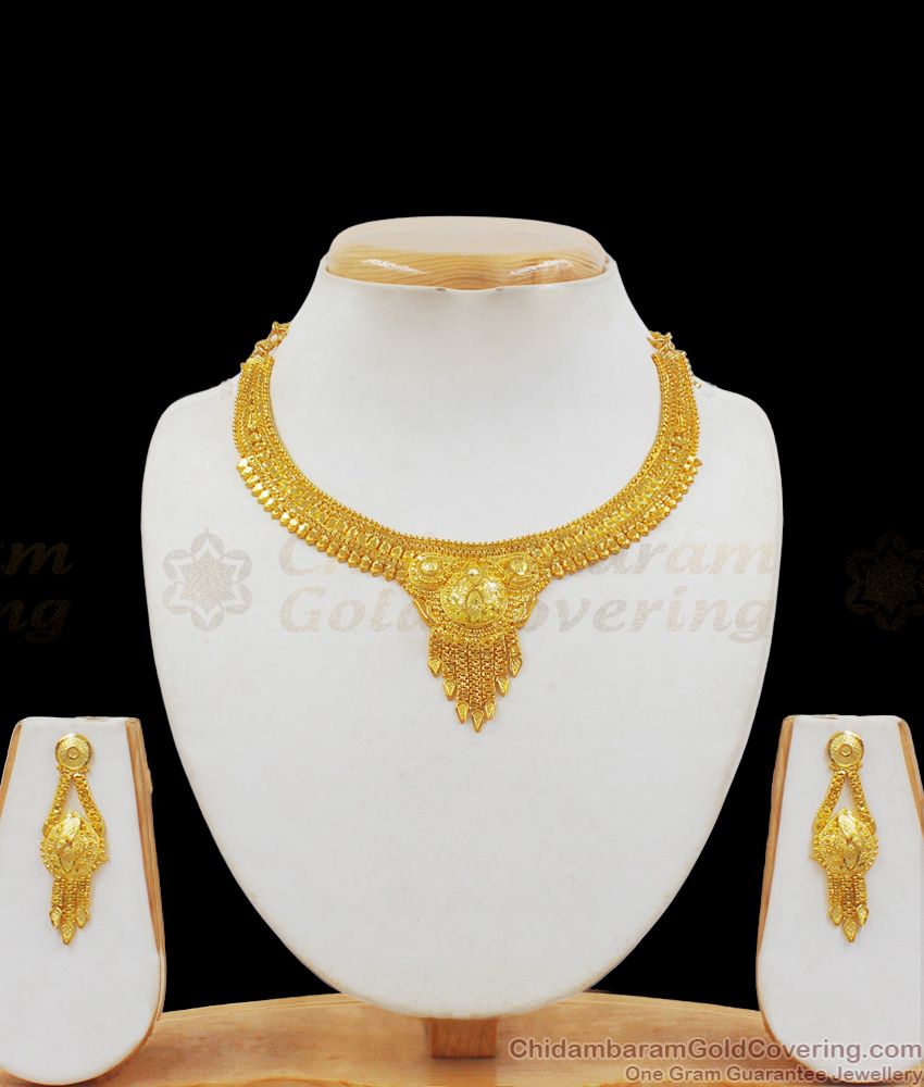 Dazzling Gold Forming Light Weight Necklace For Bridal Wear NCKN2048
