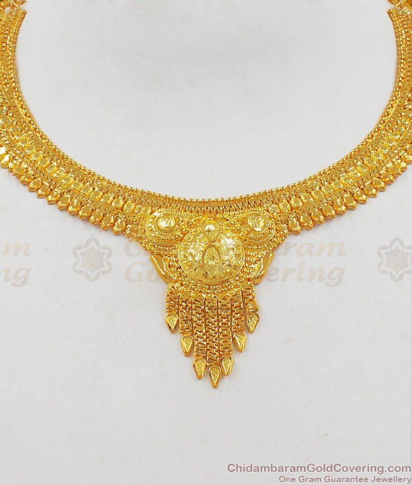 Dazzling Gold Forming Light Weight Necklace For Bridal Wear NCKN2048