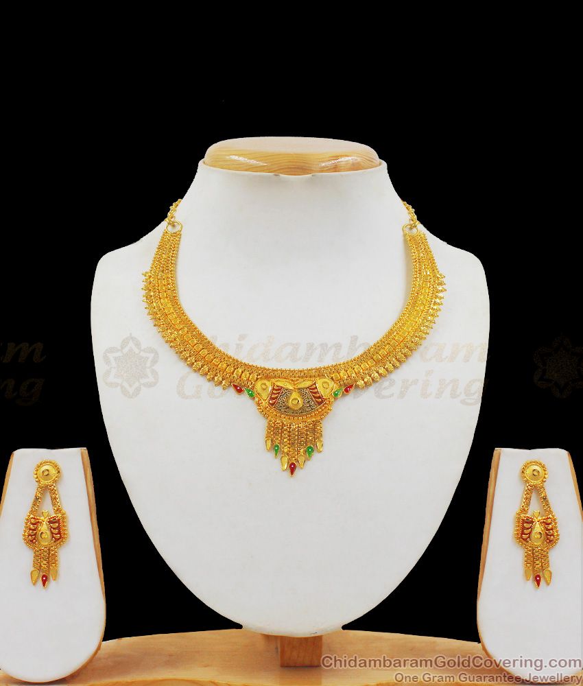 Attractive Enamel Gold Forming Necklace Set For Bridal Wear NCKN2098
