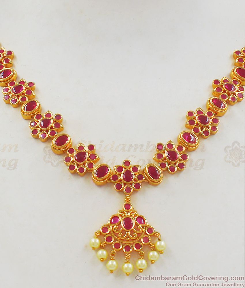 Pretty Kemp And Pearl Gold Necklace For Function Wear NCKN2264