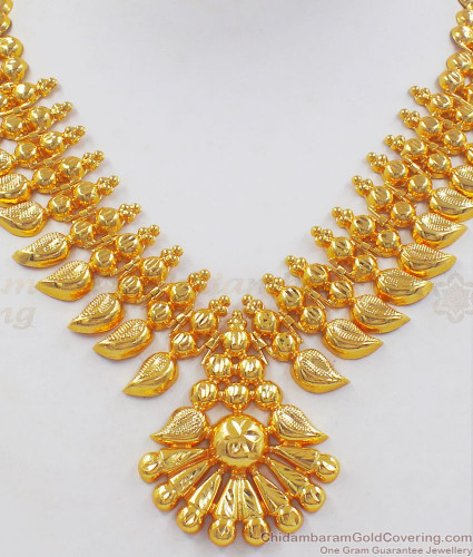 Buy Gold-Toned & Multi FashionJewellerySets for Women by Apara Online |  Ajio.com