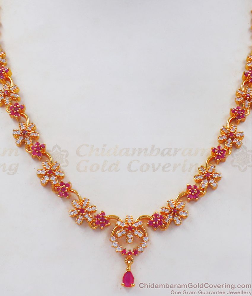 Shinning Diamond Pattern Flower Gold Necklace NCKN2424