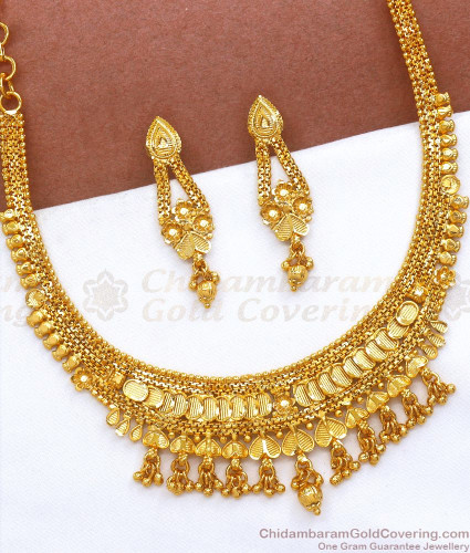 Festive Wear 22 K 22ct Gold Necklace Set at Rs 500000/set in Mumbai | ID:  2852585493355