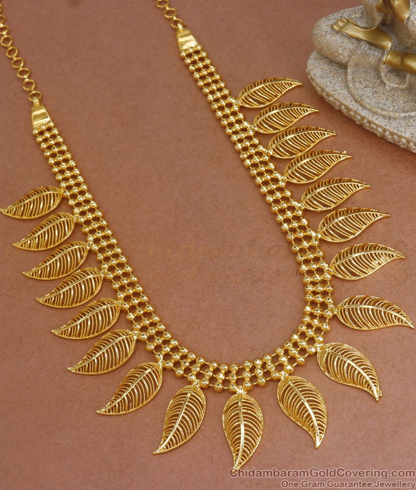 Premium Handcrafted Leaf Pattern Gold Imitation Necklace Party Wear Collections NCKN2842