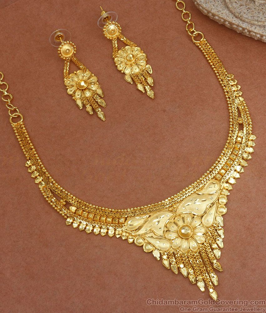 Buy Calcutta Pattern Forming Gold Necklace Earring Combo Set NCKN2891