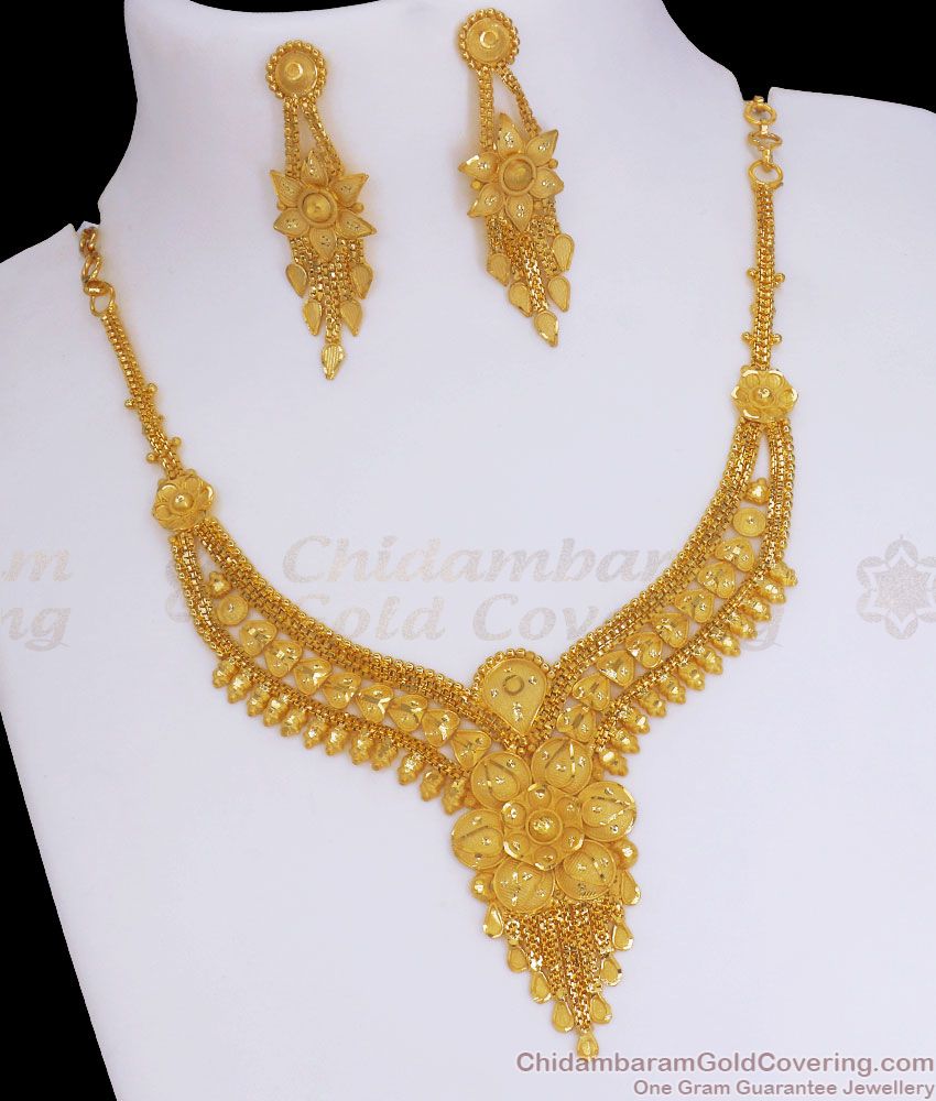 Dubai Collections Grand Arabic Pattern Forming Gold Necklace Heart Design NCKN2893