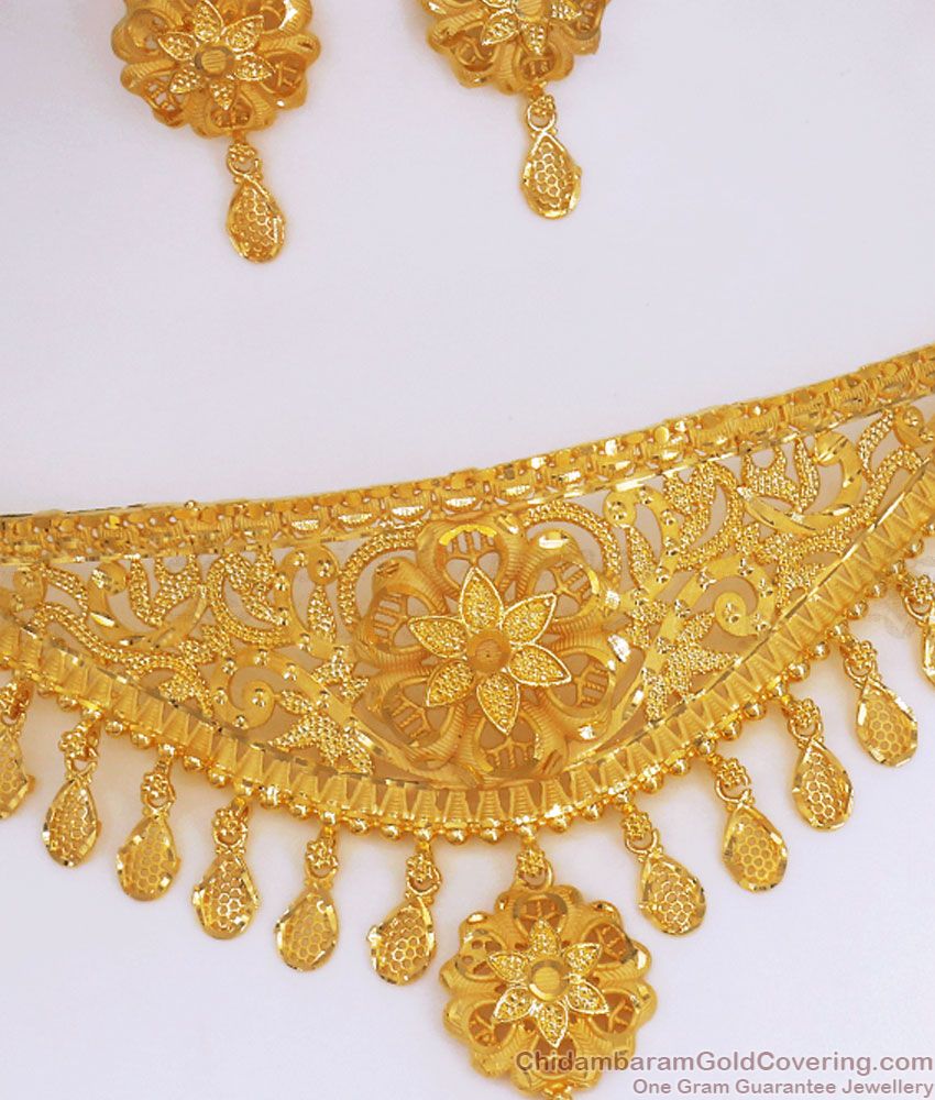 Cute Forming Pattern Necklace Bridal Choker Earrings Collections NCKN2894