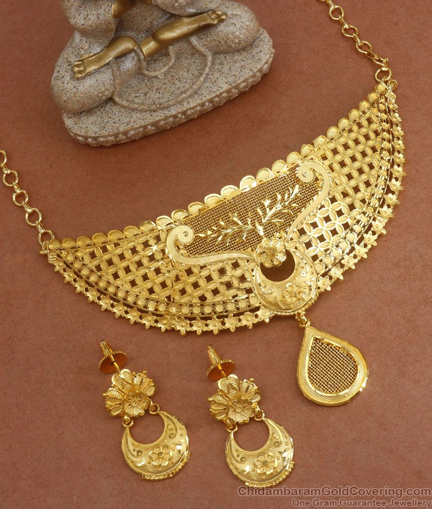 Unique South Indian Bridal Forming Choker Necklace Shop Online NCKN2895