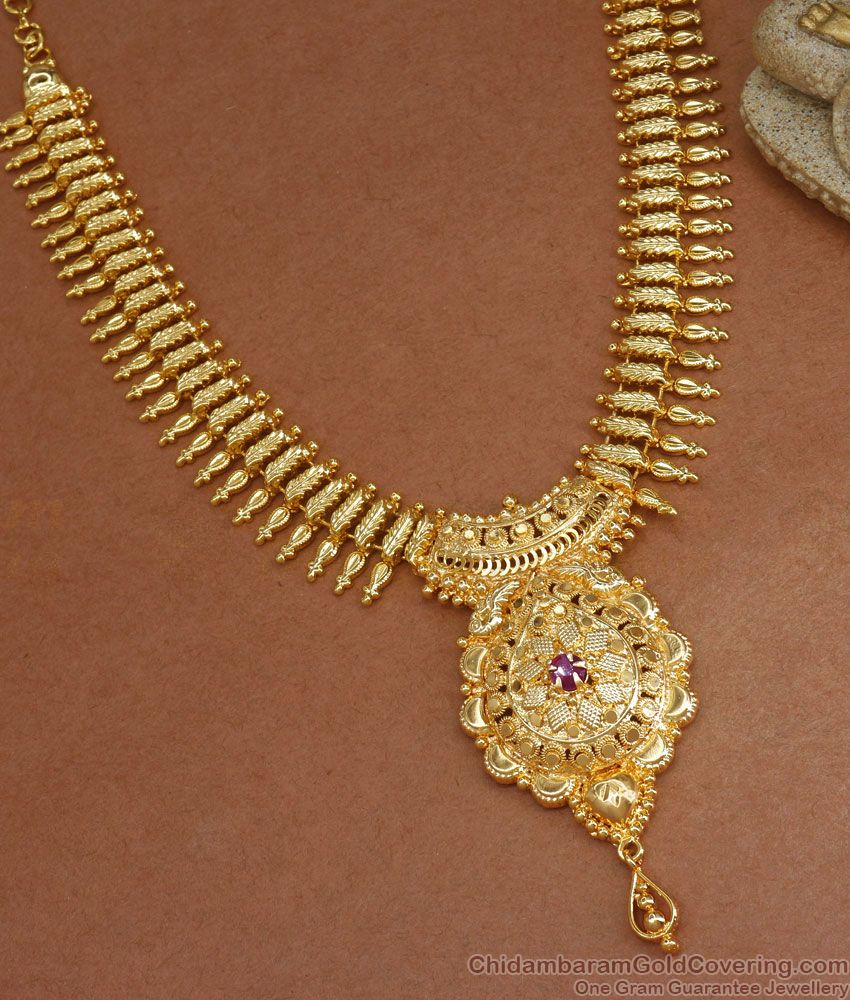 Trendy Kerala Pattern Single Stone Gold Plated Necklace Shop Online NCKN2950