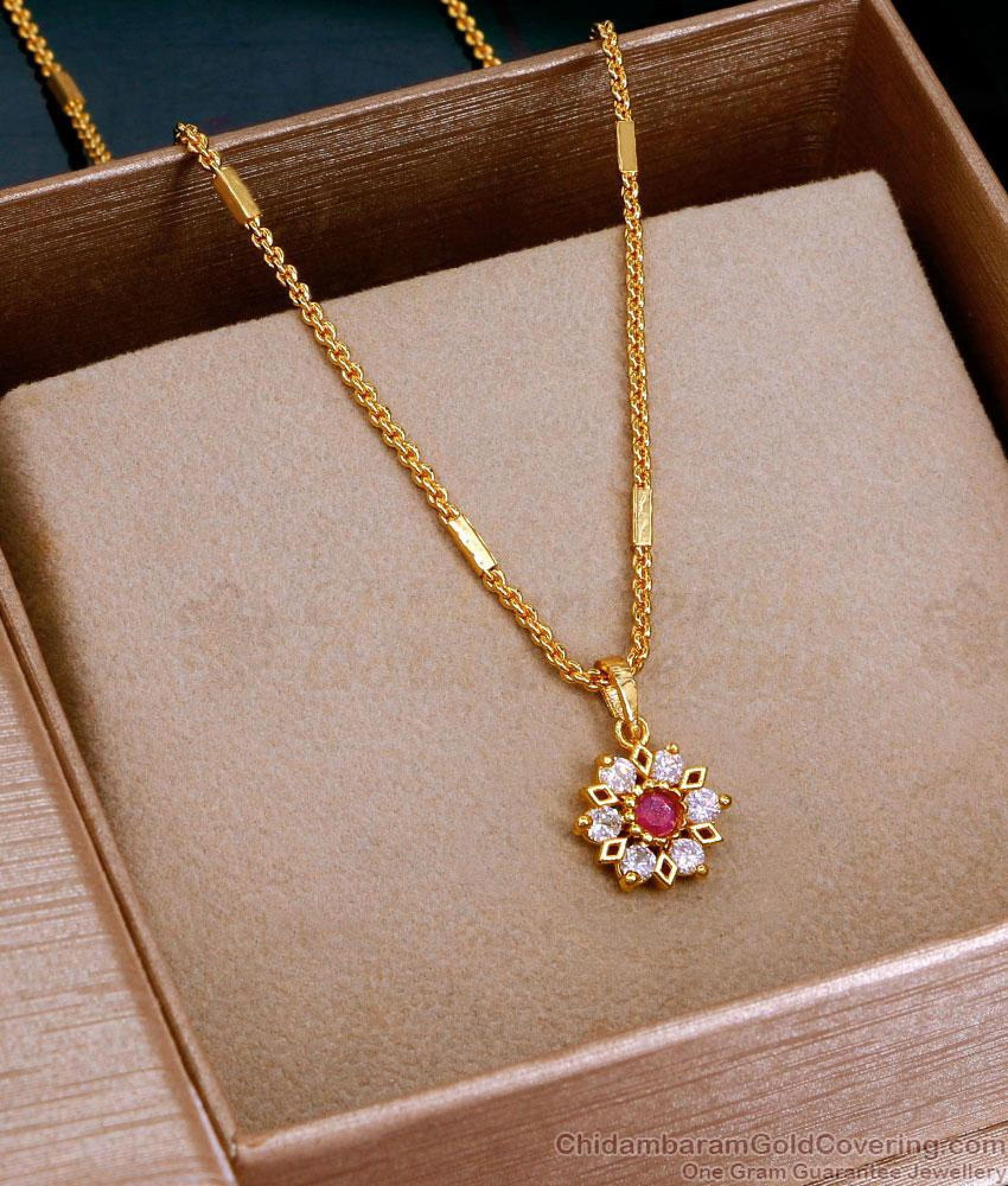 Beautiful Stone Pendant Flower Design With Gold Chain SMDR2623