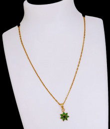 Beautiful Emerald Stone Floral Gold Pendant Necklace Design SMDR2753 Beautiful Emerald Stone Floral Gold Pendant Necklace Design SMDR2753