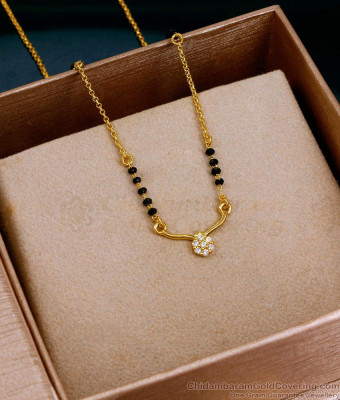 Beautiful White Stone Floral Pendant Karimani Sara For Women SMDR2832