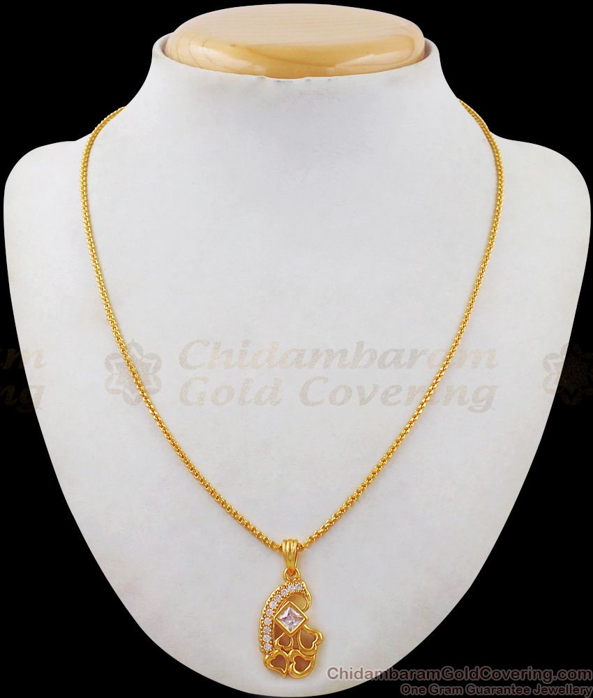 Iconic Diamond Pattern Gold Chain With Pendant Collections SMDR476