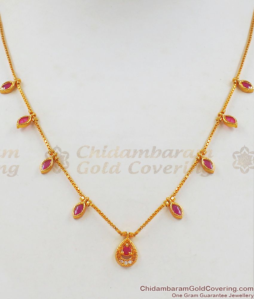 Leaf Pattern Ruby White Stone Small Pendant Gold Short Chain SMDR683 Leaf Pattern Ruby White Stone Small Pendant Gold Short Chain SMDR683