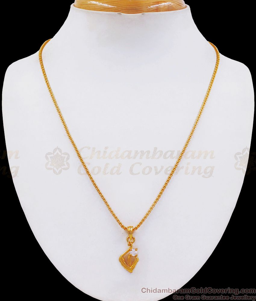 Pure Gold Tone Small Flower Pendant With Chain White Stone SMDR701