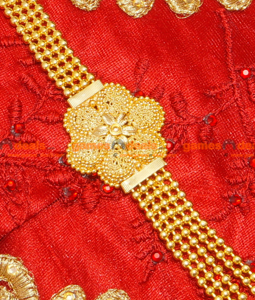 ARRG26 - South Indian Three Line Grand Bridal Type Flower Design Long Haram ARRG26 - South Indian Three Line Grand Bridal Type Flower Design Long Haram