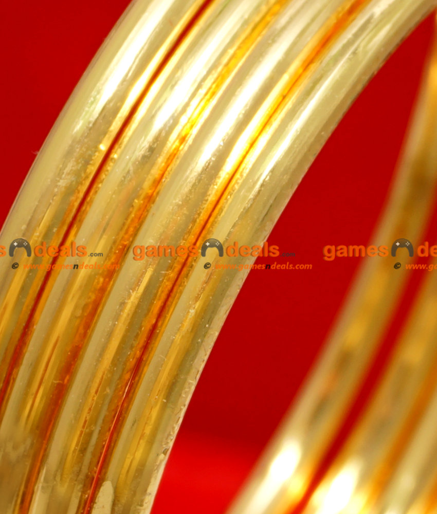 BR040-2.4 Size Heavy and Thick Four Bangles Set Plain Gold Jewelry Design BR040-2.4 Size Heavy and Thick Four Bangles Set Plain Gold Jewelry Design