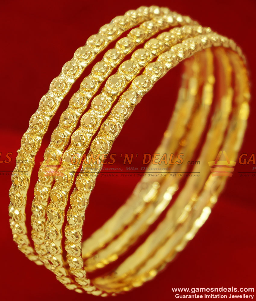 BR050-2.6 Size Traditional South Indian Gold Plated Imitation Bangle