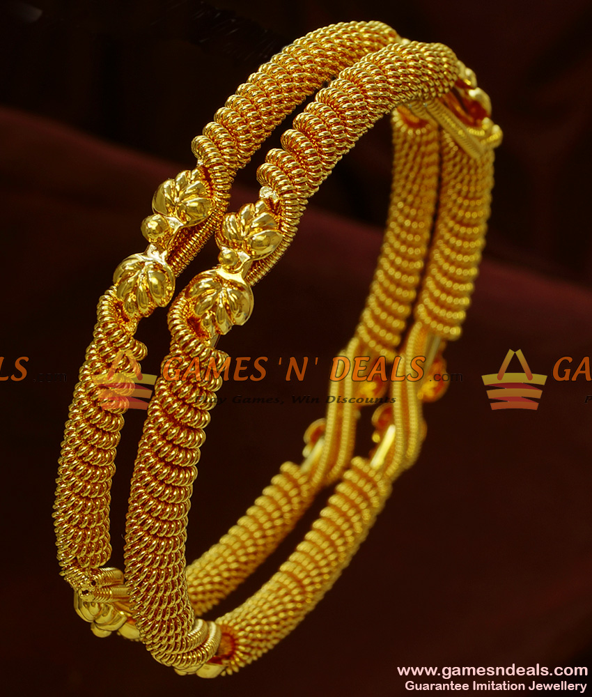 BR123-2.6 Size 24ct Gold Plated Flower Design Party Wear Full Spring Bangle BR123-2.6 Size 24ct Gold Plated Flower Design Party Wear Full Spring Bangle