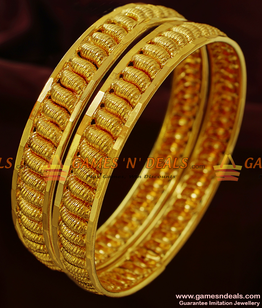 BR129-2.8 Size Spring Design 2 Pieces Gold Plated Daily Wear Guarantee Bangles BR129-2.8 Size Spring Design 2 Pieces Gold Plated Daily Wear Guarantee Bangles