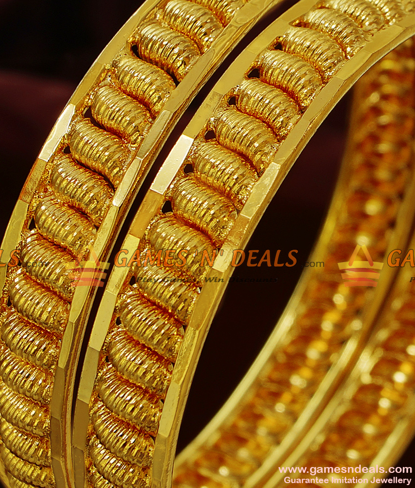 BR129-2.6 Size Spring Design 2 Pieces Gold Plated Daily Wear Guarantee Bangles