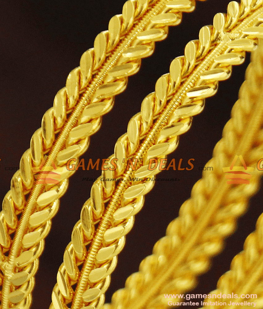 BR253-2.8 Size Unique Gold Design Bangles Set for Girls Online BR253-2.8 Size Unique Gold Design Bangles Set for Girls Online