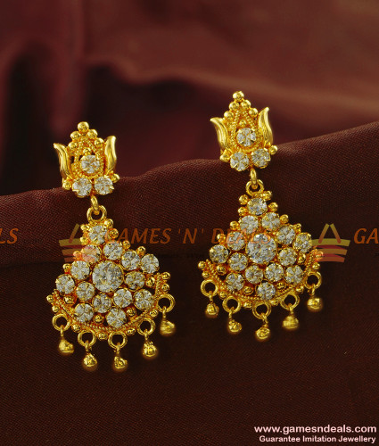 Buy Women's Gold-Plated American Diamond Studded Stud Earrings In Floral  Pattern online at Trendia