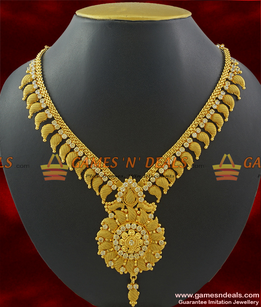 NCKN383 - Grand Sparkling White Stone Maanga Necklace Imitation Jewelry