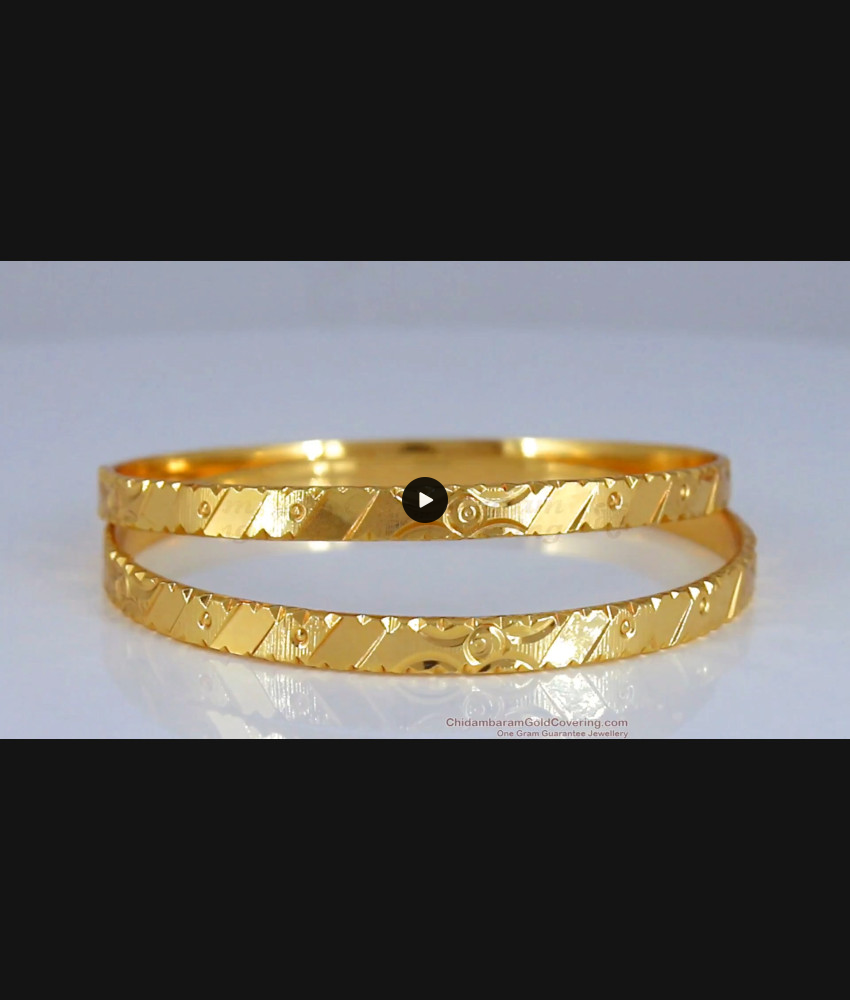 BR1768-2.6 Traditional Plain Design Gold Ethnic Bangles Daily Wear