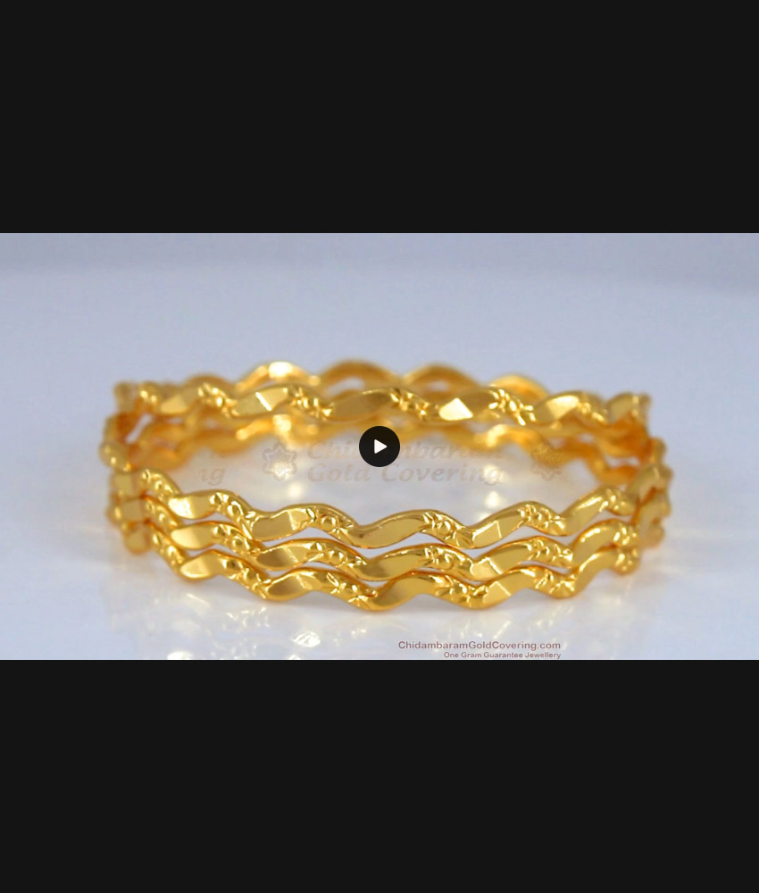 BR1844-2.8 Set Of Four Plain Zig Zag Gold Bangle Smooth Finish BR1844-2.8 Set Of Four Plain Zig Zag Gold Bangle Smooth Finish