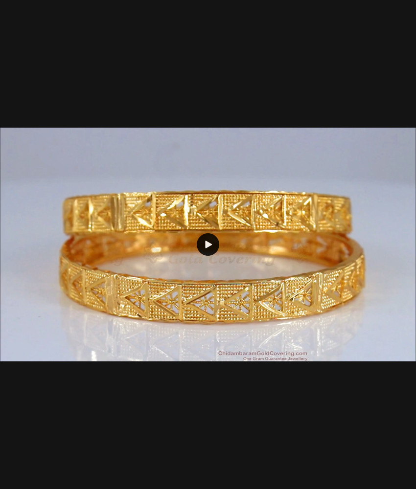 BR1926-2.4 Size Gold Plated Bangles Broad Arrow Designer Collection BR1926-2.4 Size Gold Plated Bangles Broad Arrow Designer Collection
