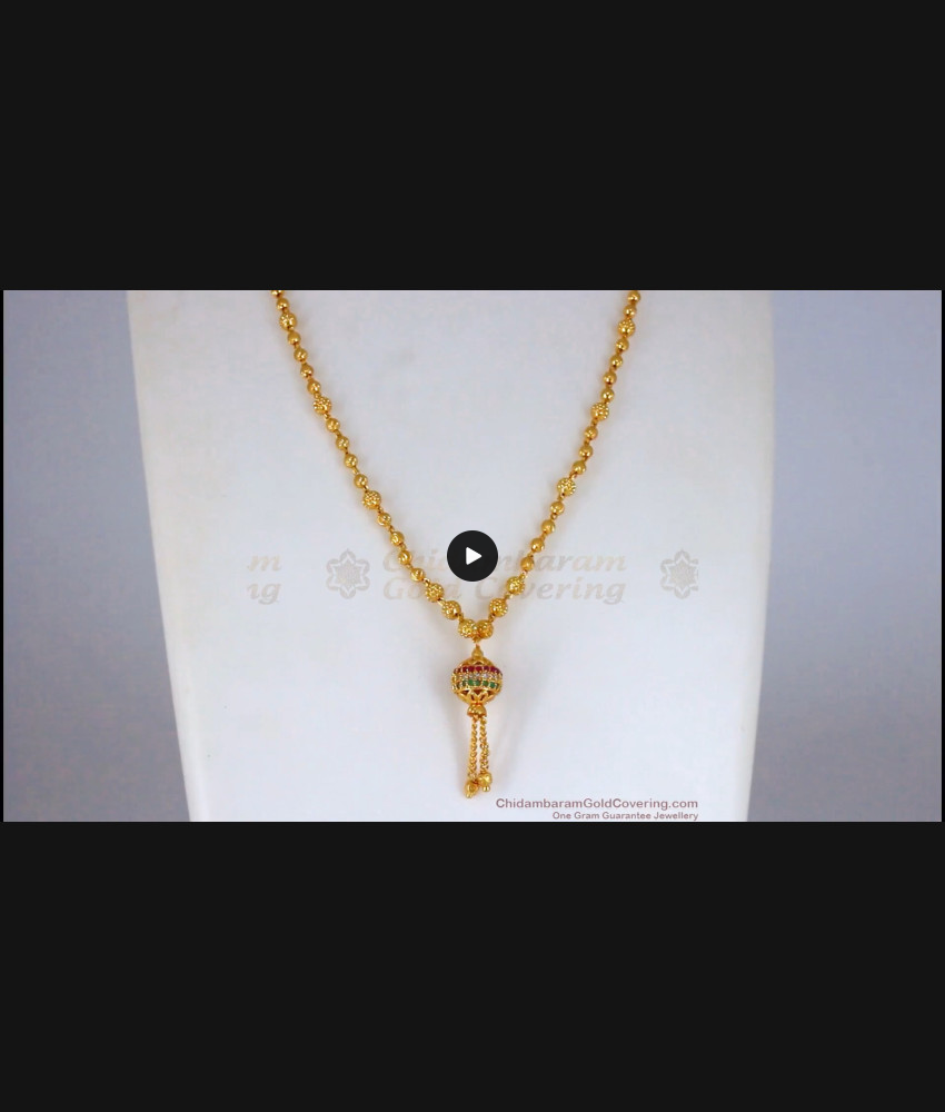 Simple Design Gold Pendent Short Chain Collections SMDR653