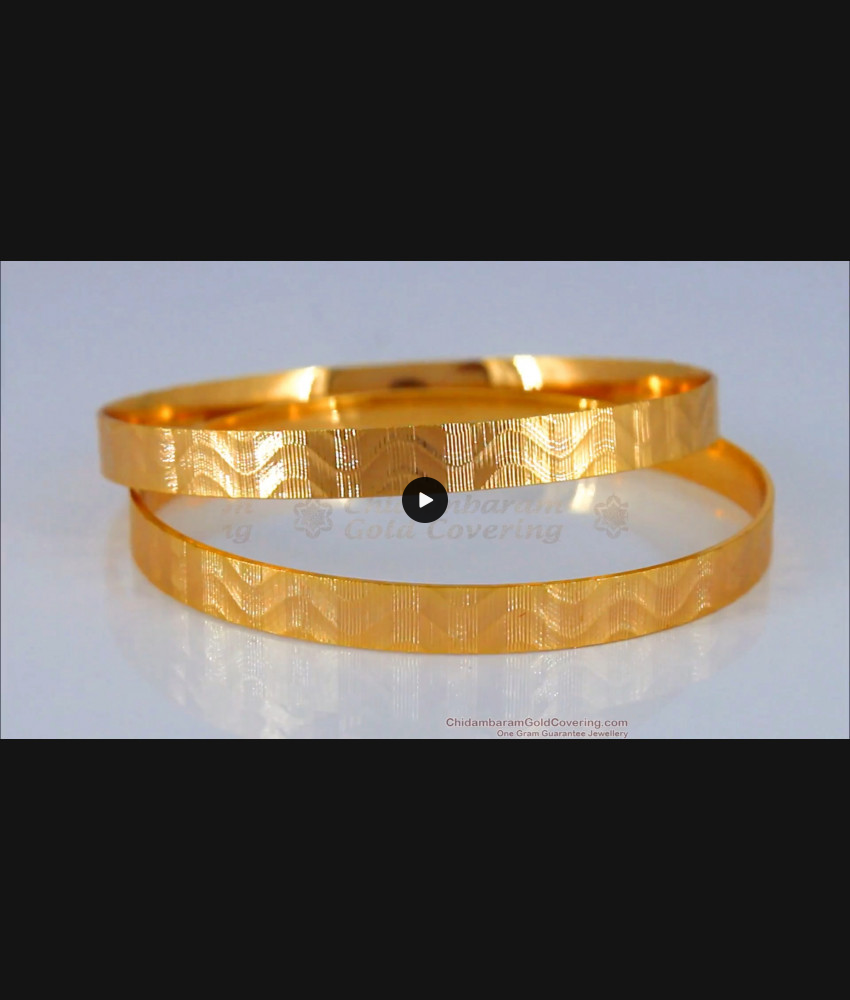 BR1606-2.8 Attractive Plain Gold Bangle Collections For Women Daily Use