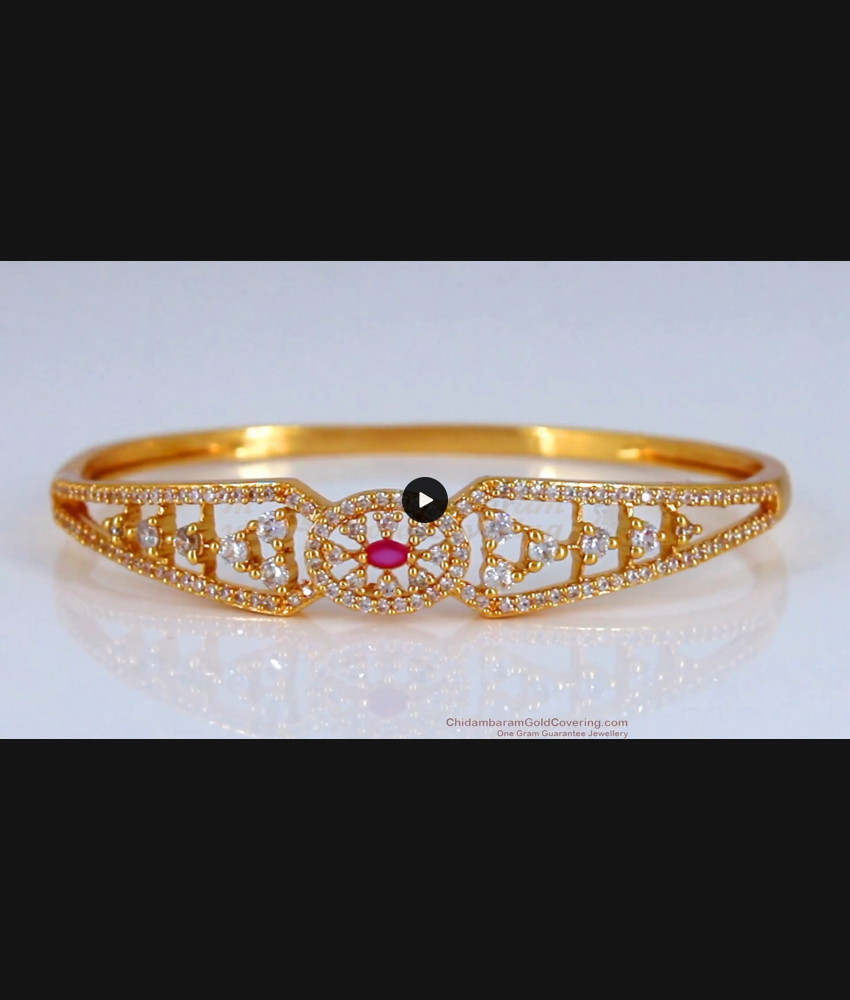 Modern Oval Shape CZ Stone Gold Bracelet Open Type BRAC493