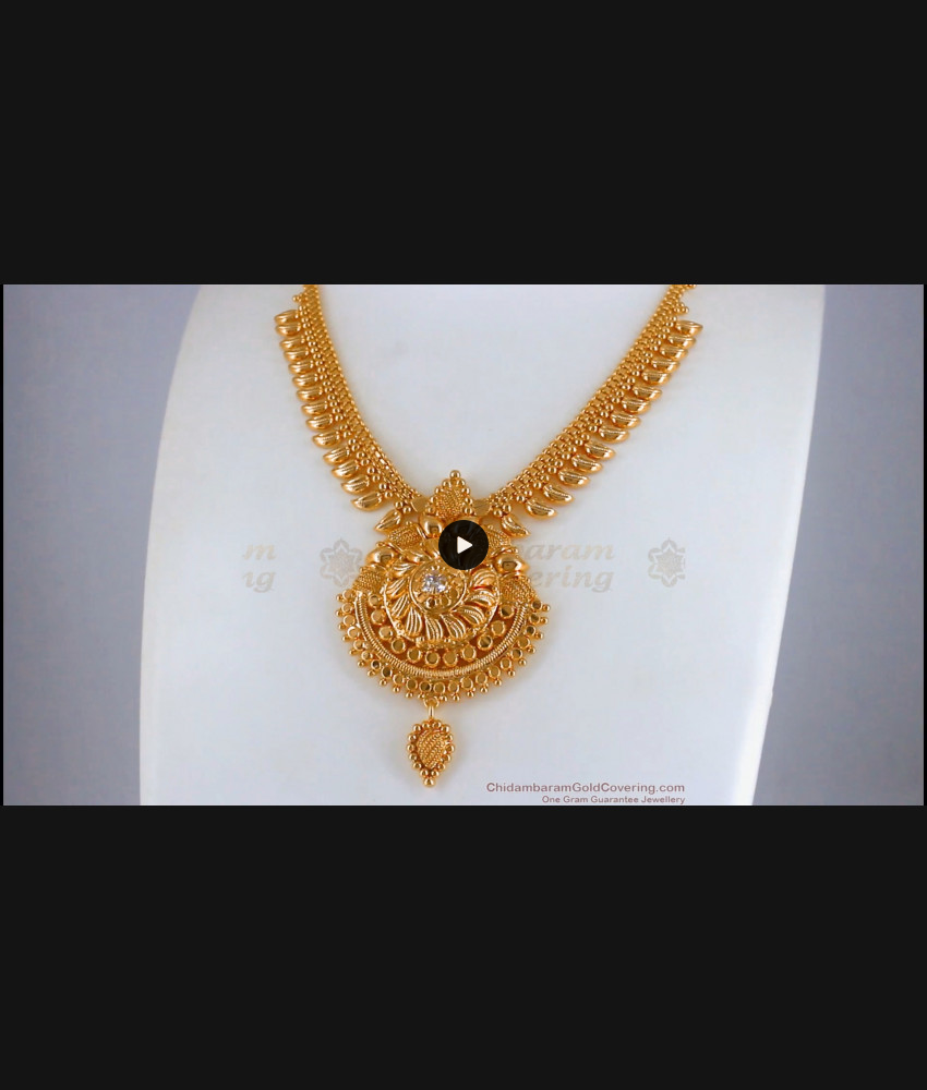 Traditional Gold Imitation Necklace White Stone NCKN2520